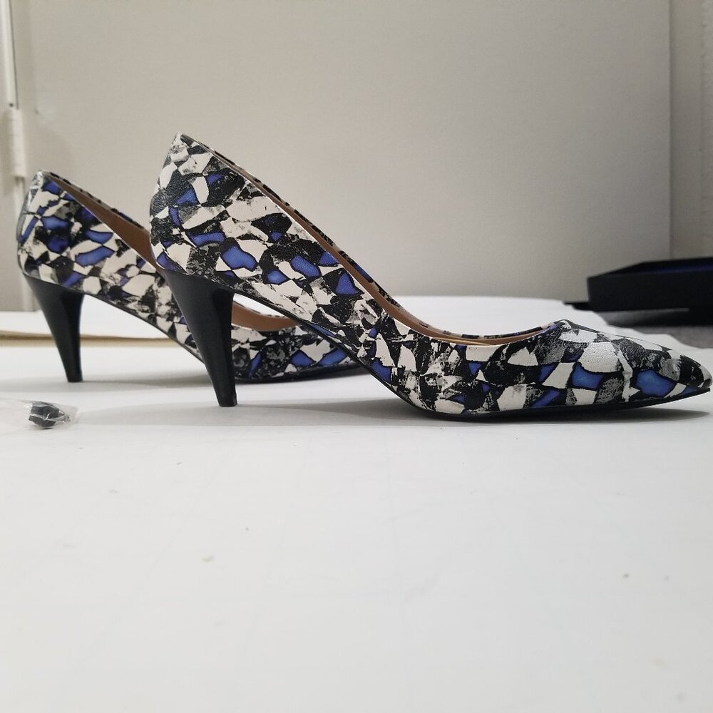 Joe's Jean high heel shoes in blue/black/white, size 6.5